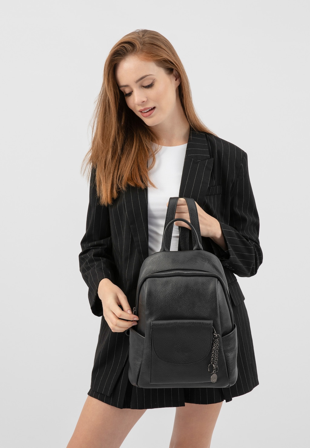 Černý dámský batoh z kvalitní hladké kůže 80331-51 Widok 9
