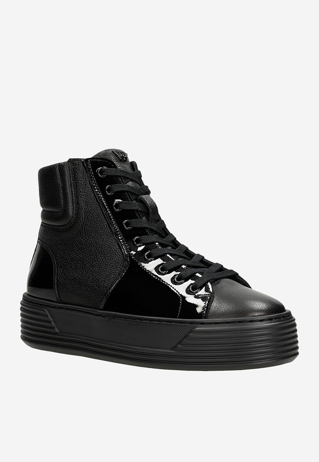 Černé tenisky na vysoké podrážce s lakovanými prvky 64132-71 Widok 3
