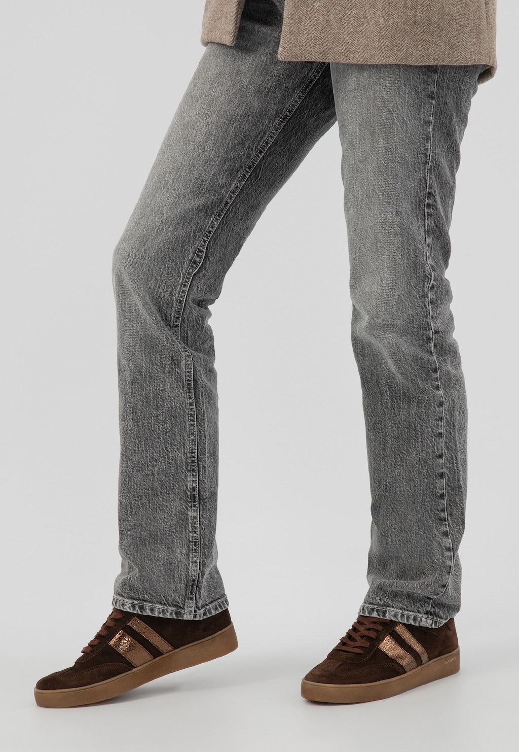 Hnědo-zlaté dámské tenisky na ploché podrážce 46307-72 Widok 7