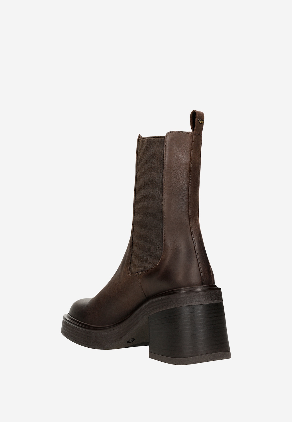 Brązowe skórzane sztyblety Wojas model 55240-52 z wysoką cholewką i elastycznymi wstawkami, widoczne z tyłu. But posiada charakterystyczny gruby obcas i logo marki na pięcie.