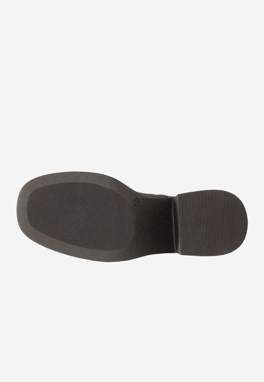 Spód brązowych sztybletów Wojas model 55240-52 z wyraźnym bieżnikiem antypoślizgowym i płaskim obcasem, widok od podeszwy.