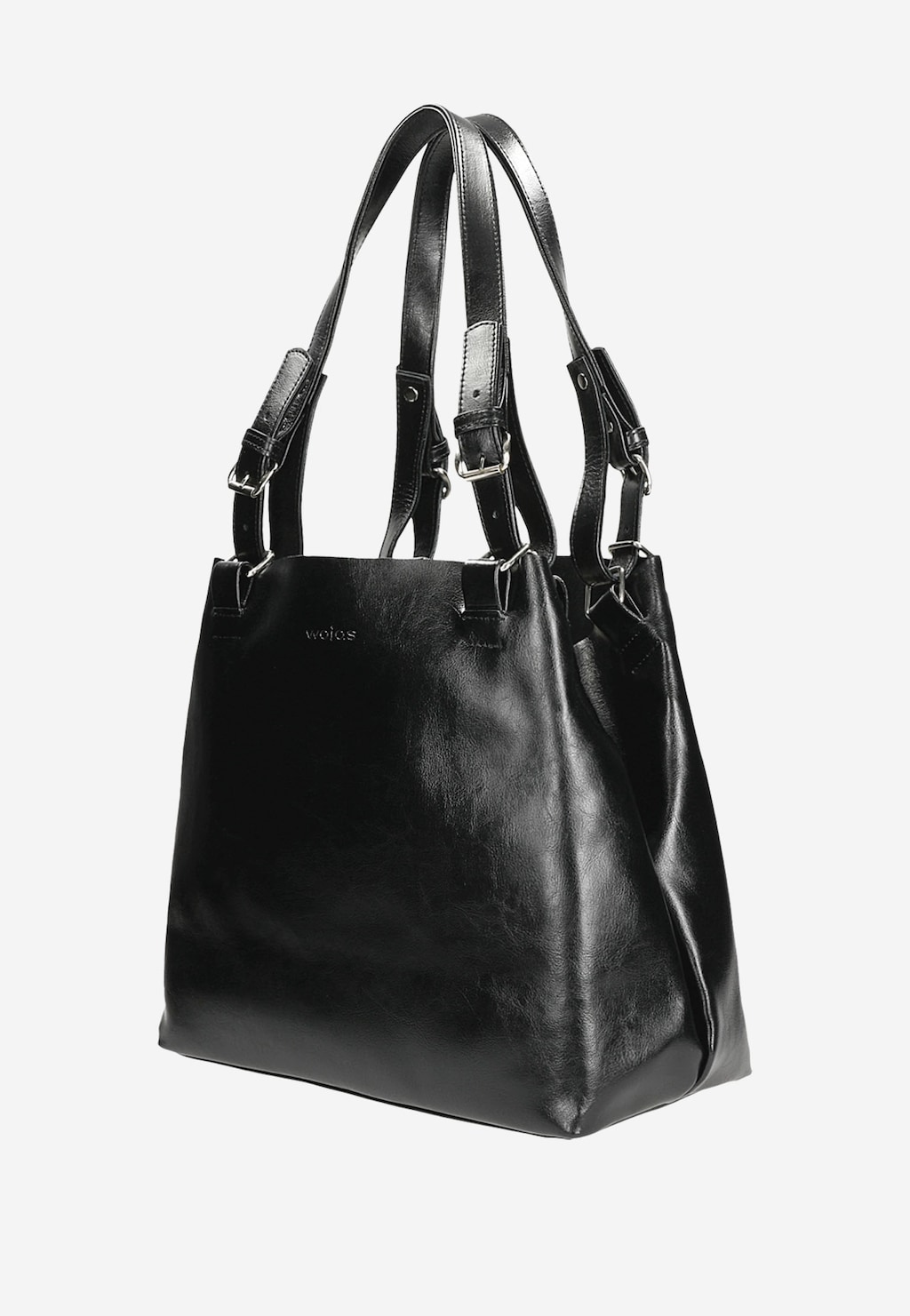 Elegancka czarna torebka Wojas model 80246-51 wykonana z połyskującej dwoiny foliowanej z regulowanymi uchwytami i metalowymi zapięciami, widoczna z boku.