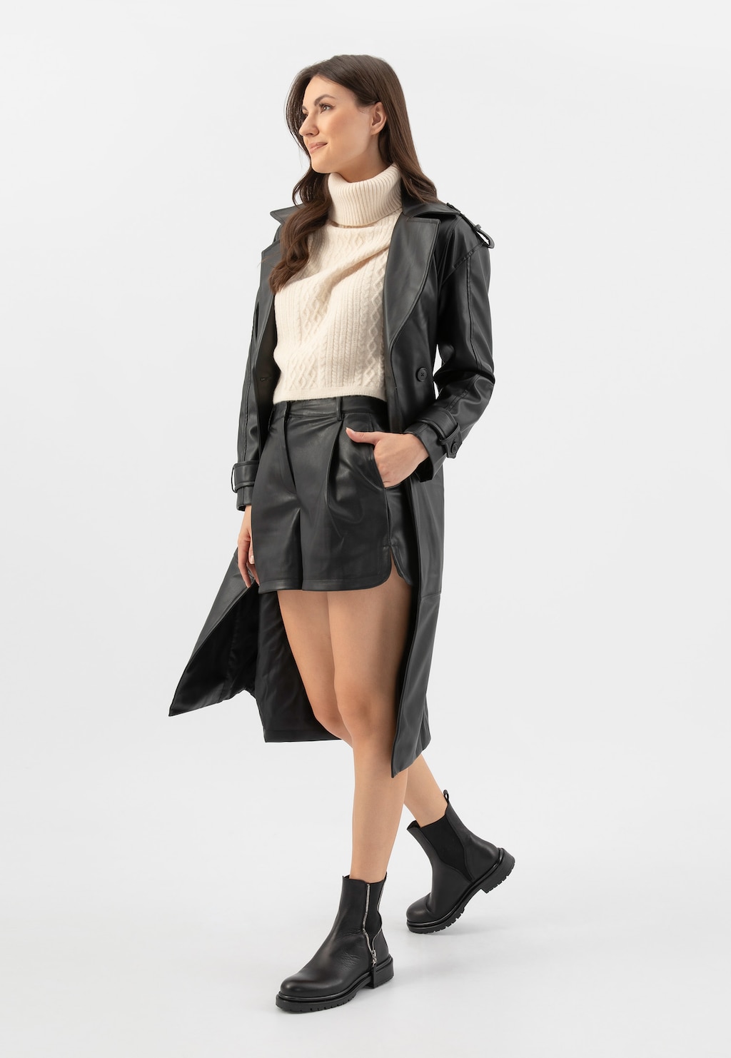 Černé dámské chelsea boty s ozdobným zipem 55277-51 Widok 9