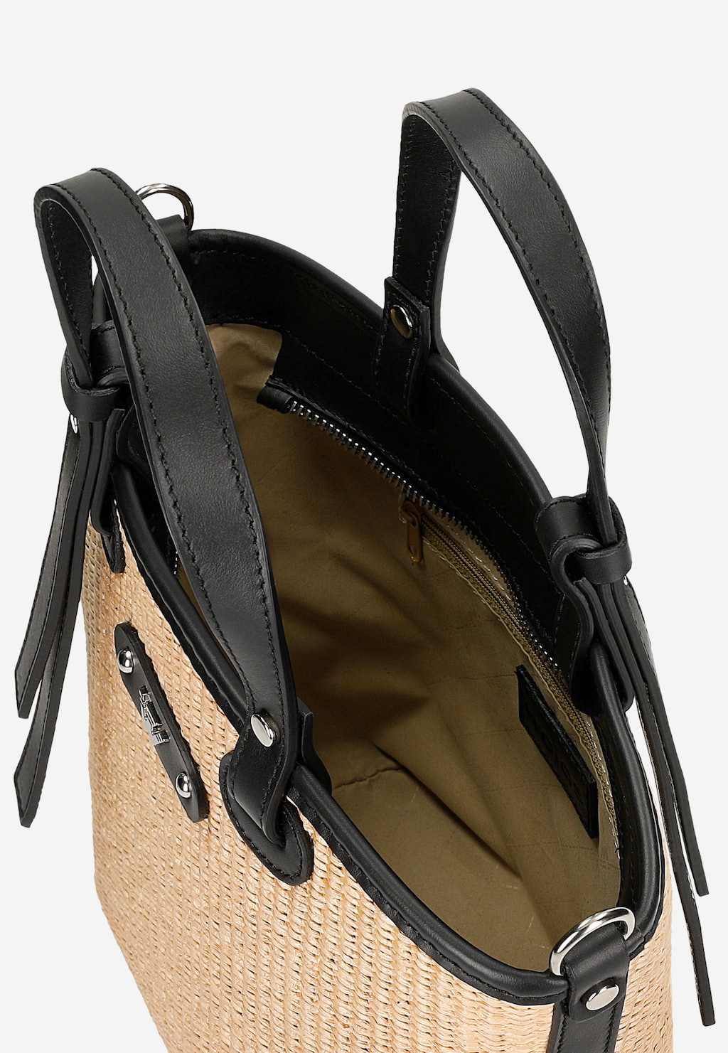 Beżowa torebka Wojas model 80339-81 z plecionki raffia, wykończona czarnymi skórzanymi elementami. Widoczne beżowe wnętrze z kieszonką na zamek błyskawiczny.