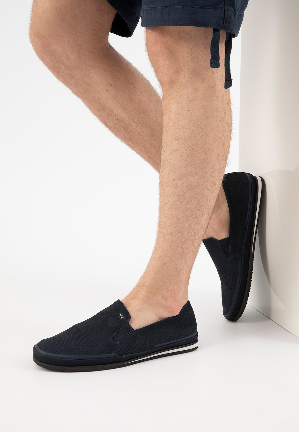 Trendy jarní černé botasky pánské ze štípané kůže 10113-26 Widok 9