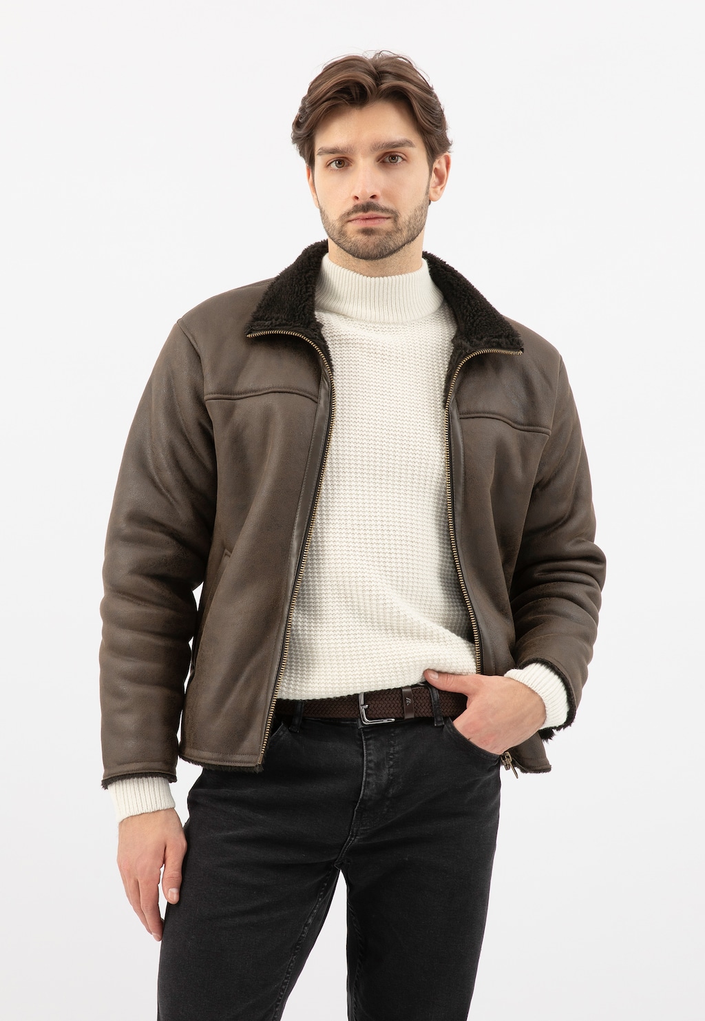 Vzorovaný pánský opasek v tmavě hnědém provedení 93009-72 Widok 1