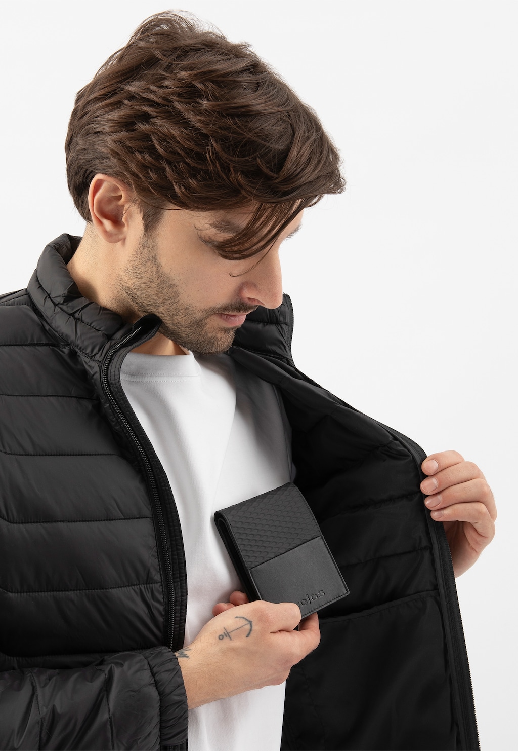 Černá pánská peněženka se zajímavou texturou a RFID ochranou proti krádeži 91100-81 Widok 1