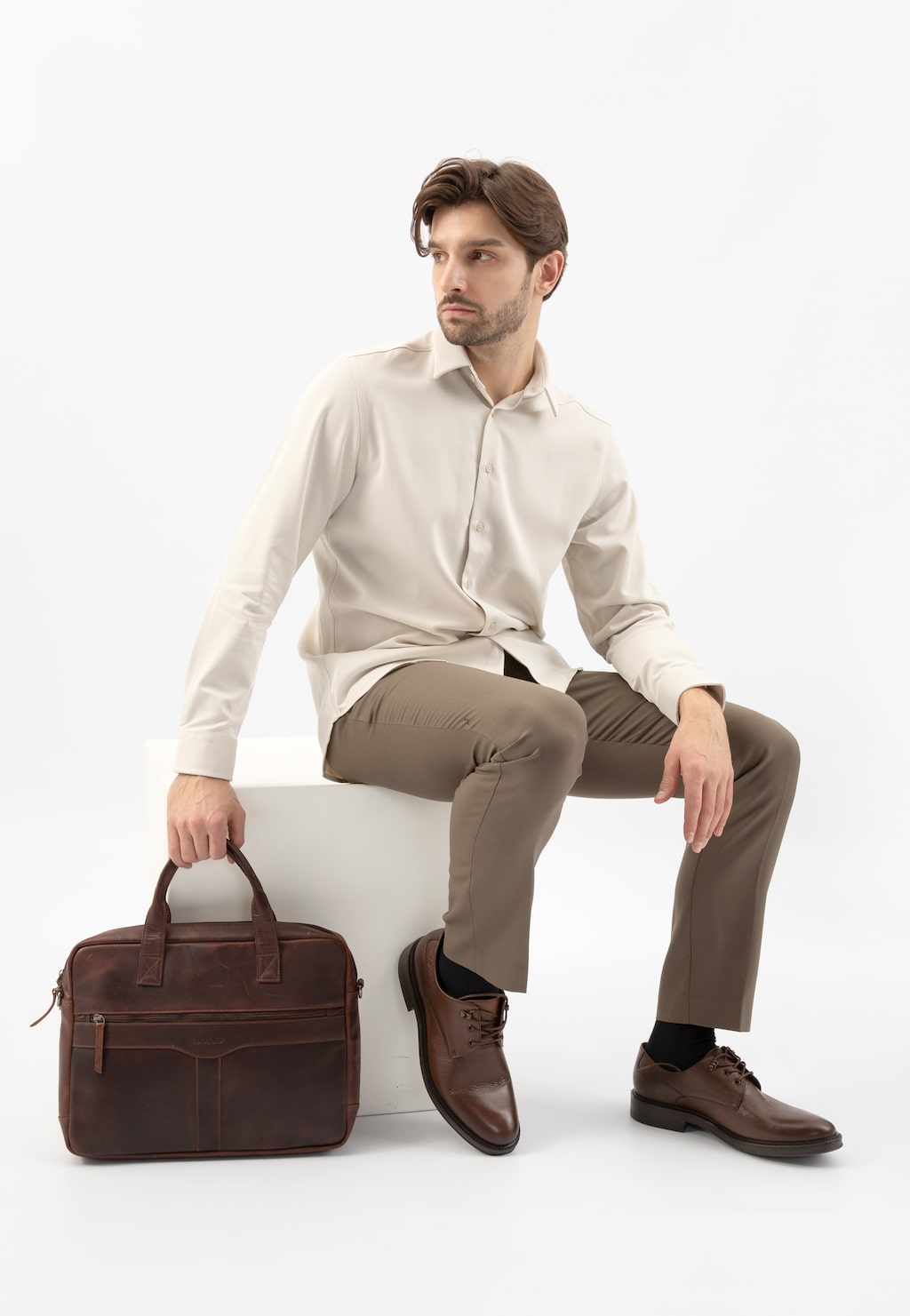 Veľká hnedá pánska taška z olejovanej kože pull up 90019-42 Widok 9