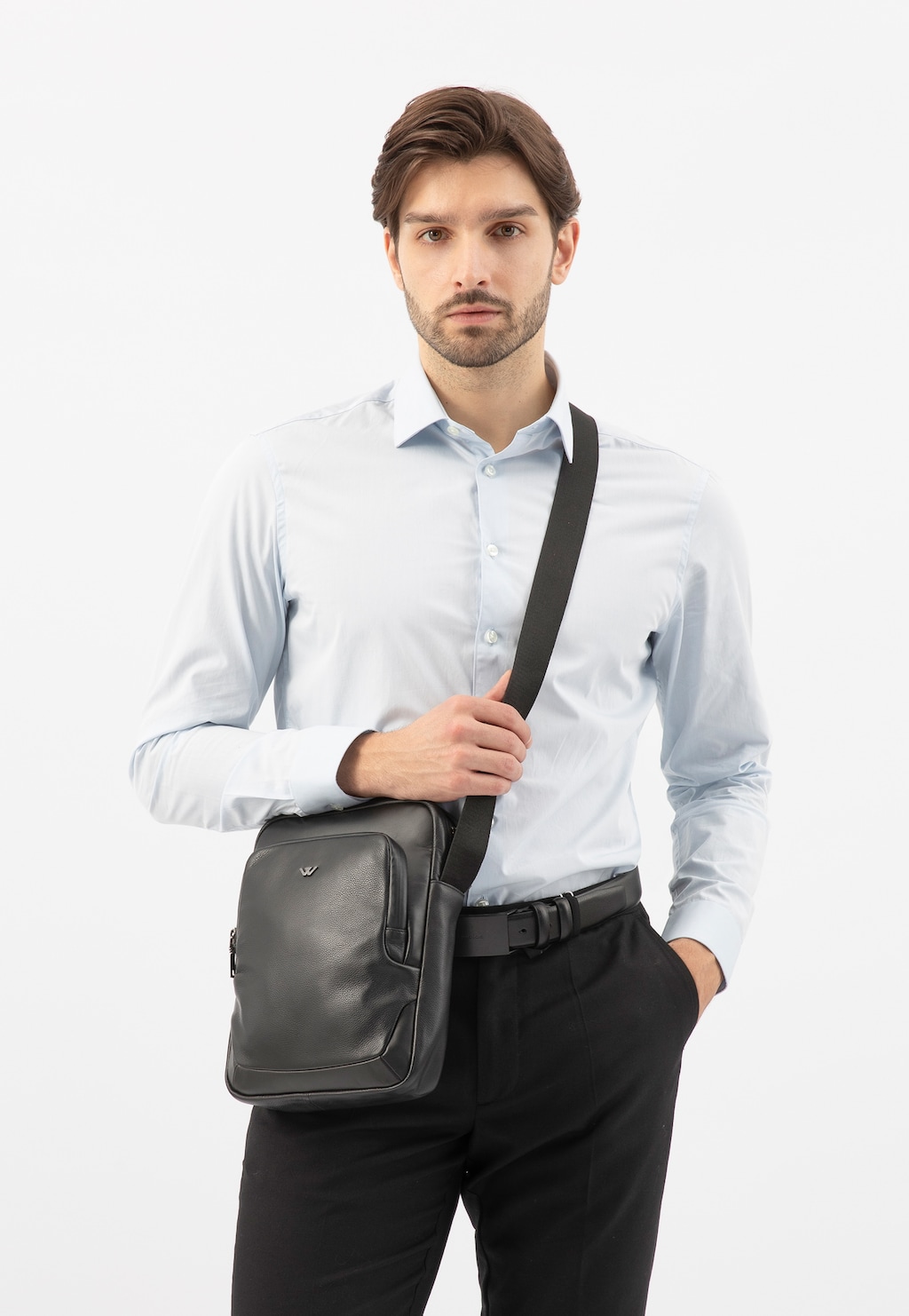 Malá čierna pánska taška na rameno 80023-51 Widok 1