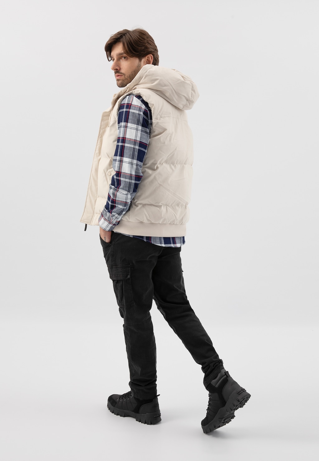 Wysokie trekkingi męskie RELAKS z łączonych materiałów R24040-81 Widok 8