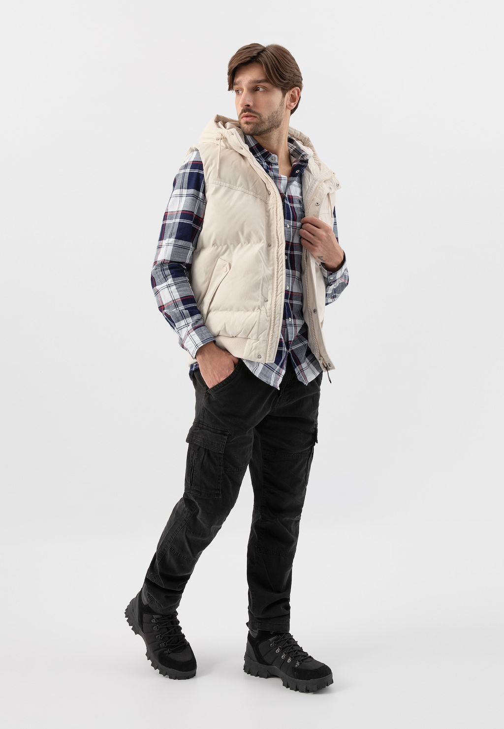 Wysokie trekkingi męskie RELAKS z łączonych materiałów R24040-81 Widok 1