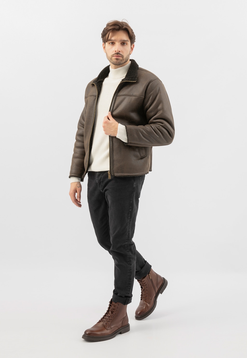 Hnědé pánské zateplené kožené boty 24106-52 Widok 1