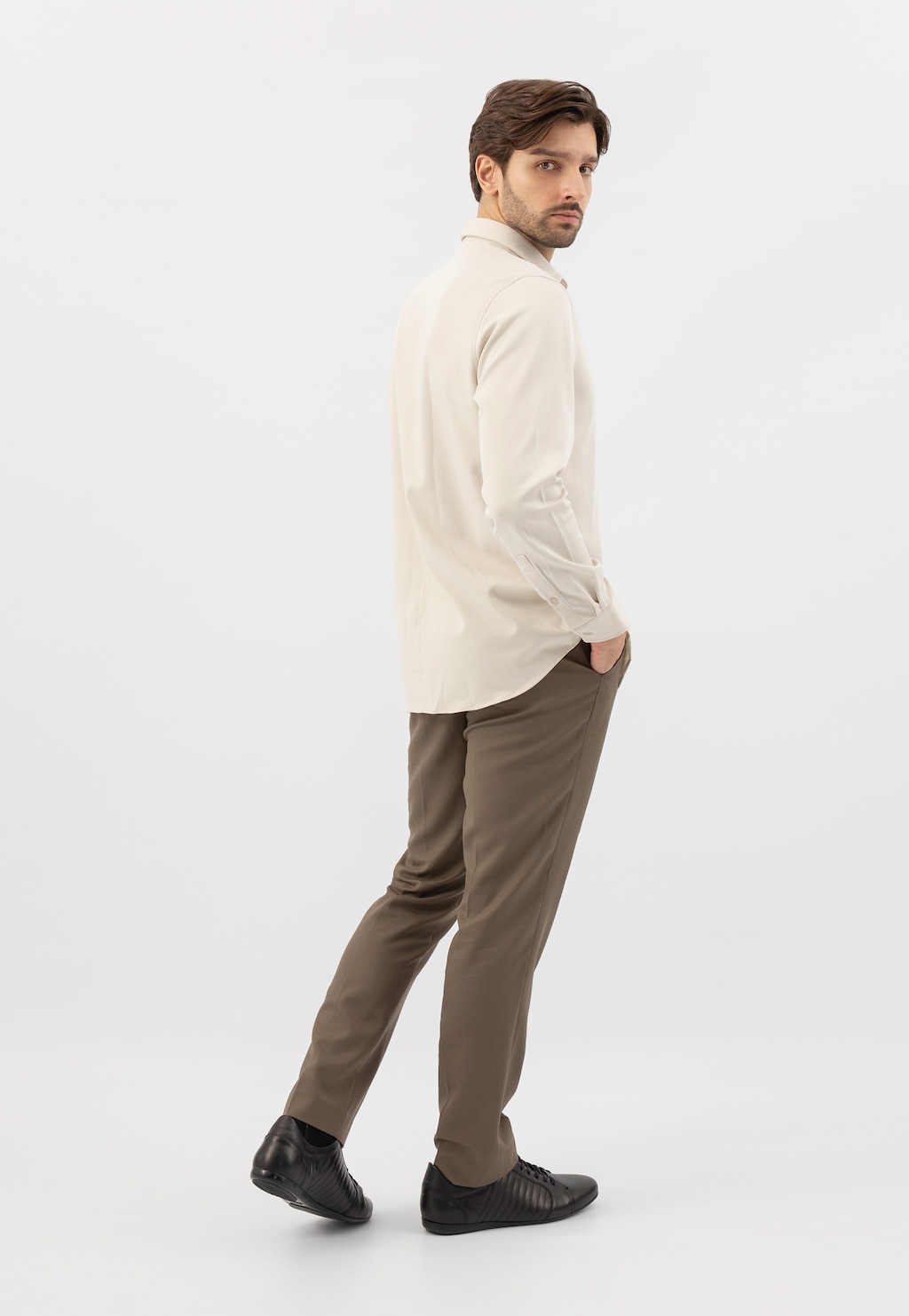 Černé pánské tenisky s dekorativním prošíváním 10240-51 Widok 1