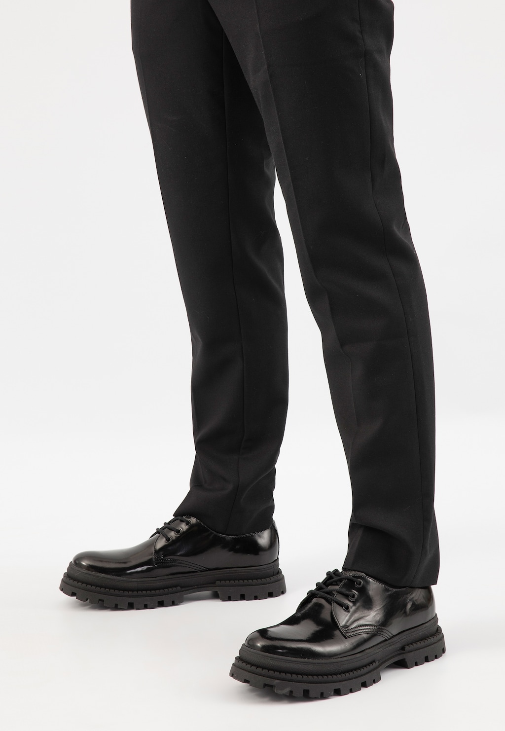 Kožené poltopánky pánske zo štýlovej lakovanej kože 10050-31 Widok 7