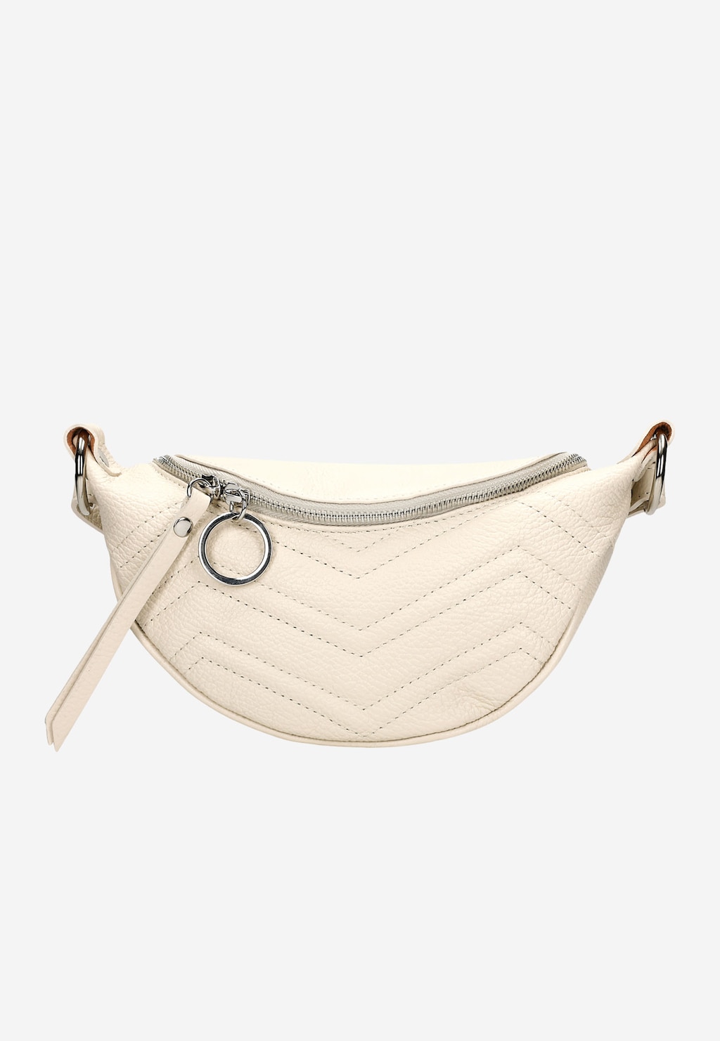 Beżowa pikowana saszetka Wojas 80093-54 wykonana ze skóry licowej, z charakterystycznym wzorem w jodełkę, srebrnym zamkiem błyskawicznym i zawieszką z kółkiem.