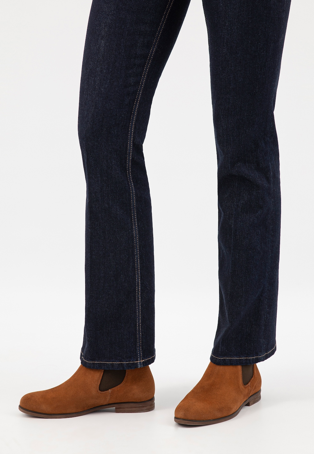 Nízke čižmy z velúrovej kože na každodenné nosenie 9503-62 Widok 8