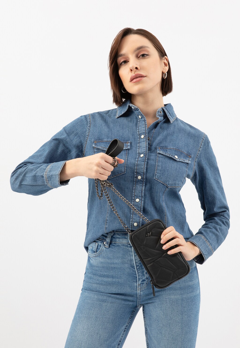 Čierna taštička na telefón s prešívaným vzorom 80423-51 Widok 1