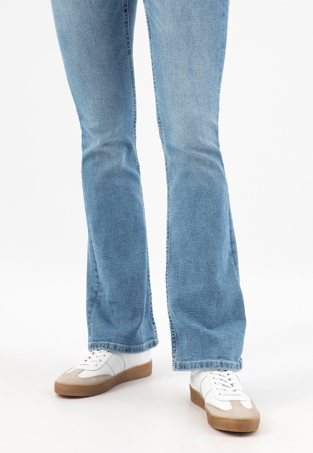 Bílo-šedé dámské tenisky na ploché hnědé podrážce 46307-79 Widok 8