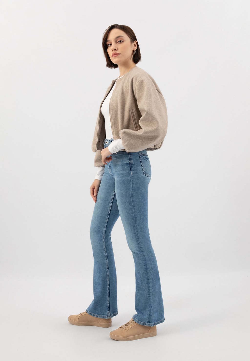 Béžové dámské tenisky na šněrování 46019-64 Widok 1