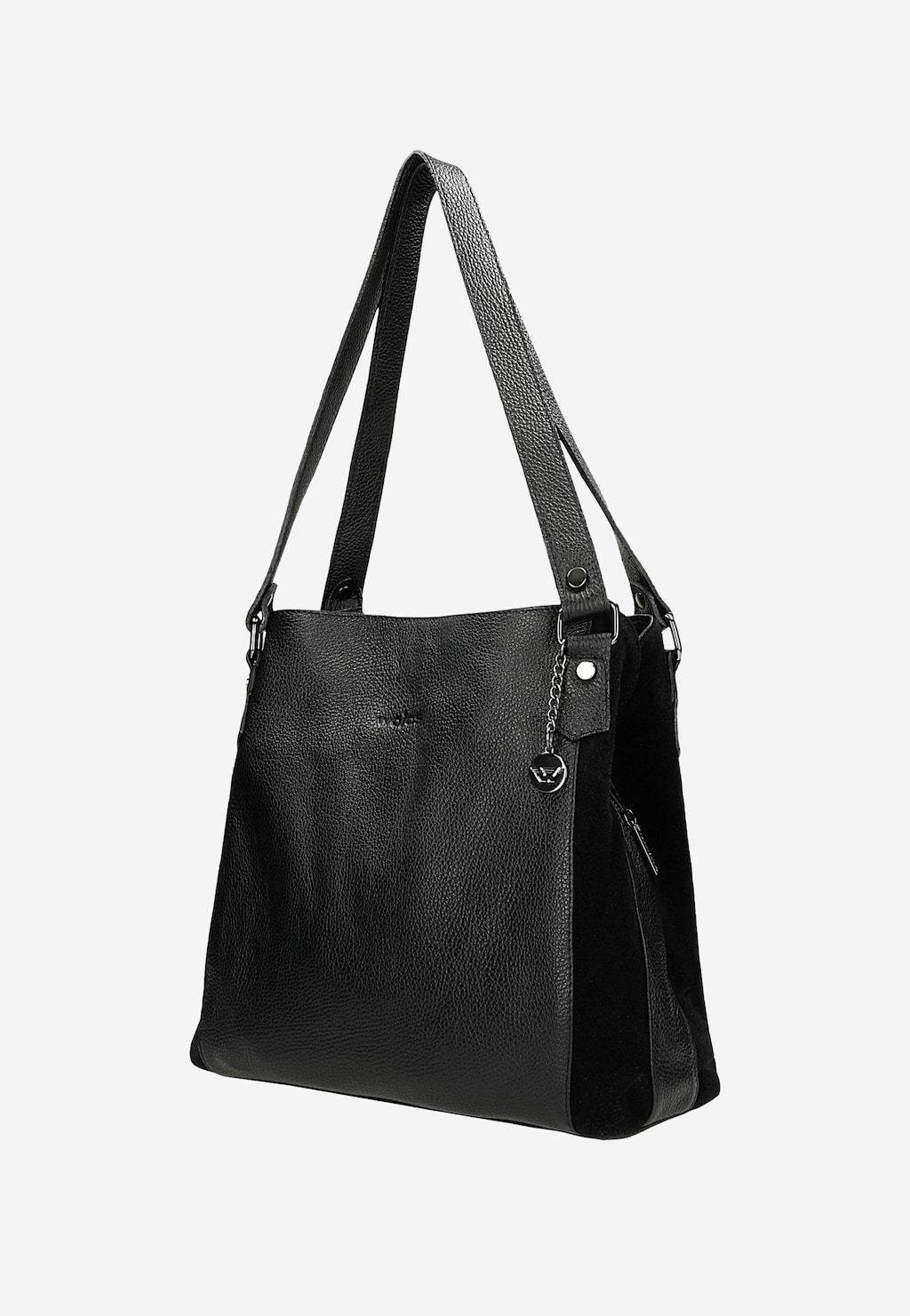 Elegancka czarna torebka skórzana Wojas model 9859-71 z długimi rączkami, widocznym logo i zawieszką z symbolem marki. Przestronna, o ziarnistej fakturze, idealna na co dzień.