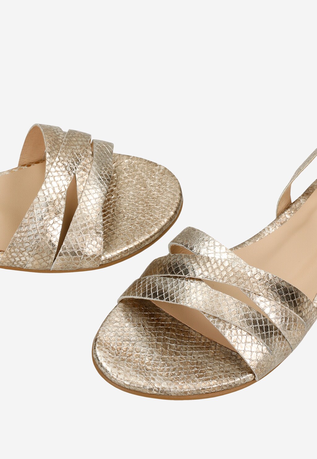 Zlaté dámske sandále s reliéfnym vzorom 76015-50 Widok 6