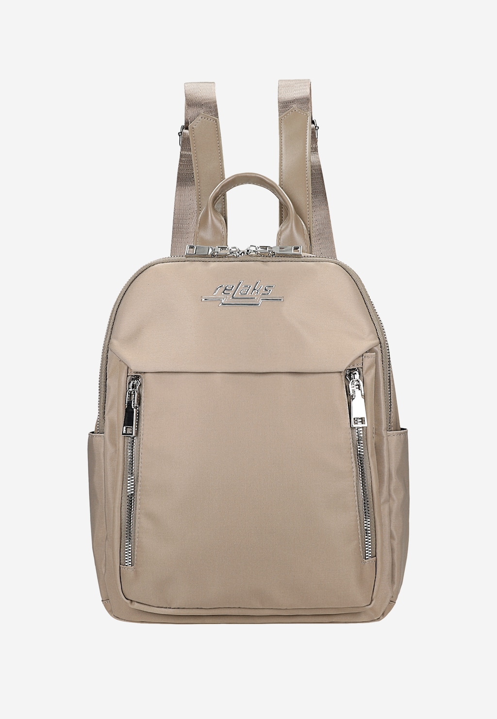 Beżowy plecak miejski RELAKS R90004-14 z materiału tekstylnego, z metalowym logo marki, dwoma kieszeniami z zamkami błyskawicznymi i regulowanymi szelkami.