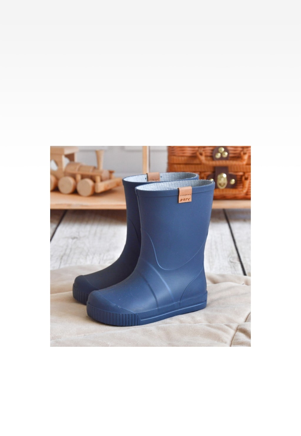 Vysoké tmavě modré dětské holínky BARTEK 86699-16 Widok 8