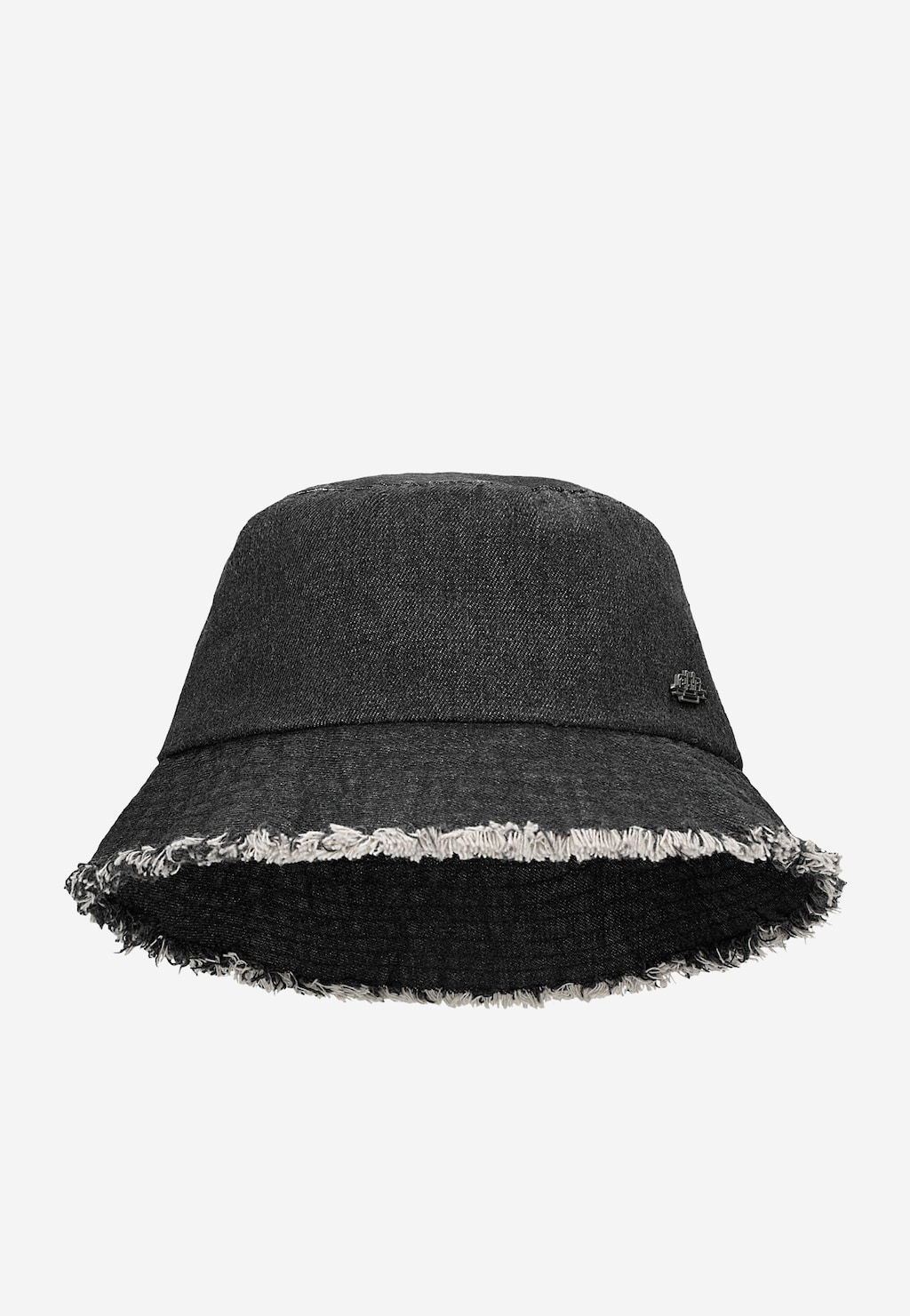Ciemny jeansowy kapelusz RELAKS model R96033-41 z postrzępionymi brzegami i charakterystycznym małym logo na boku, widok z przodu.