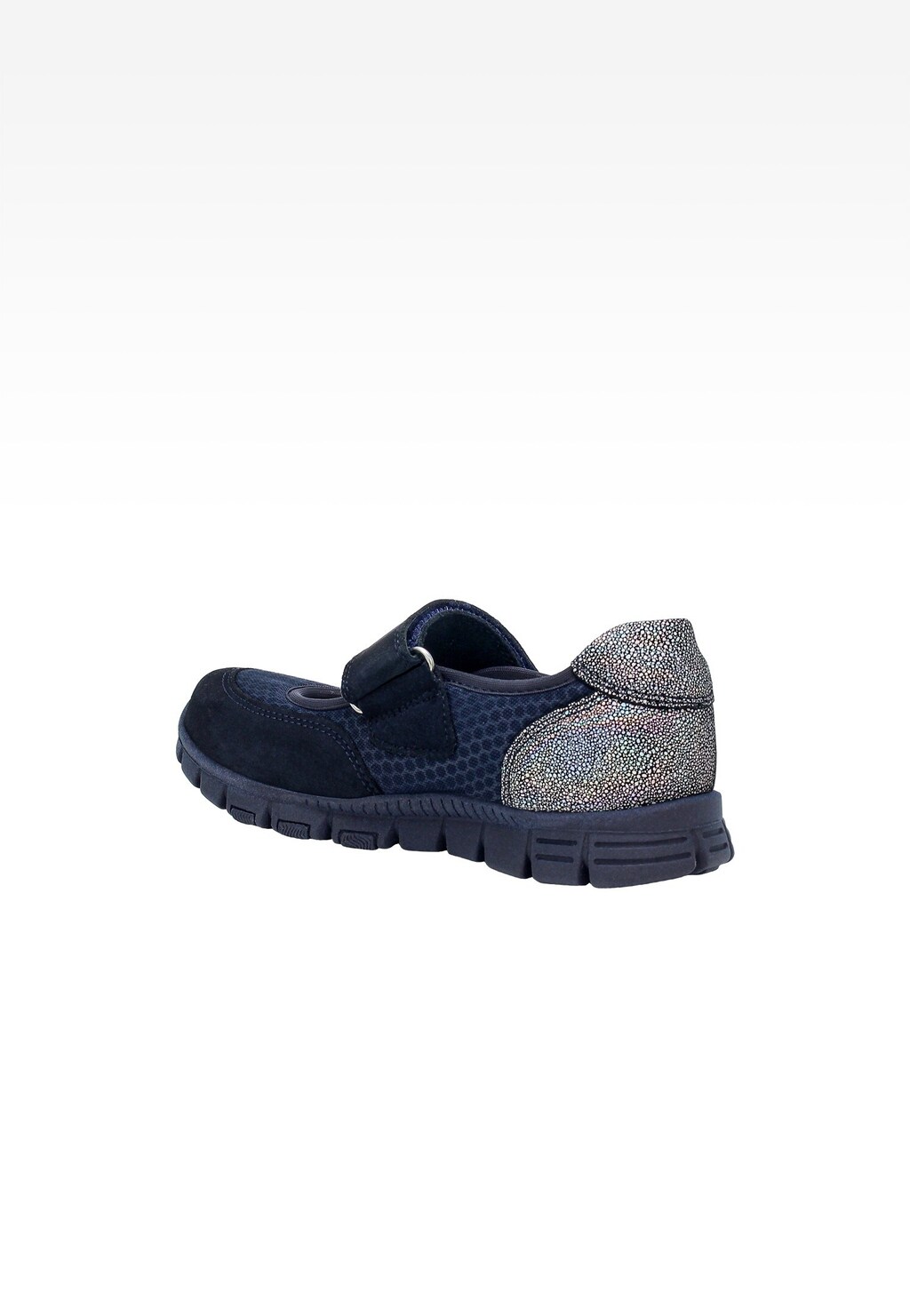 Granatowe czółenka dziecięce Bartek W-65026/SZ/RWR z boku, z charakterystycznym wzorzystym panelem na pięcie, zapinane na pasek z klamrą, na elastycznej podeszwie.