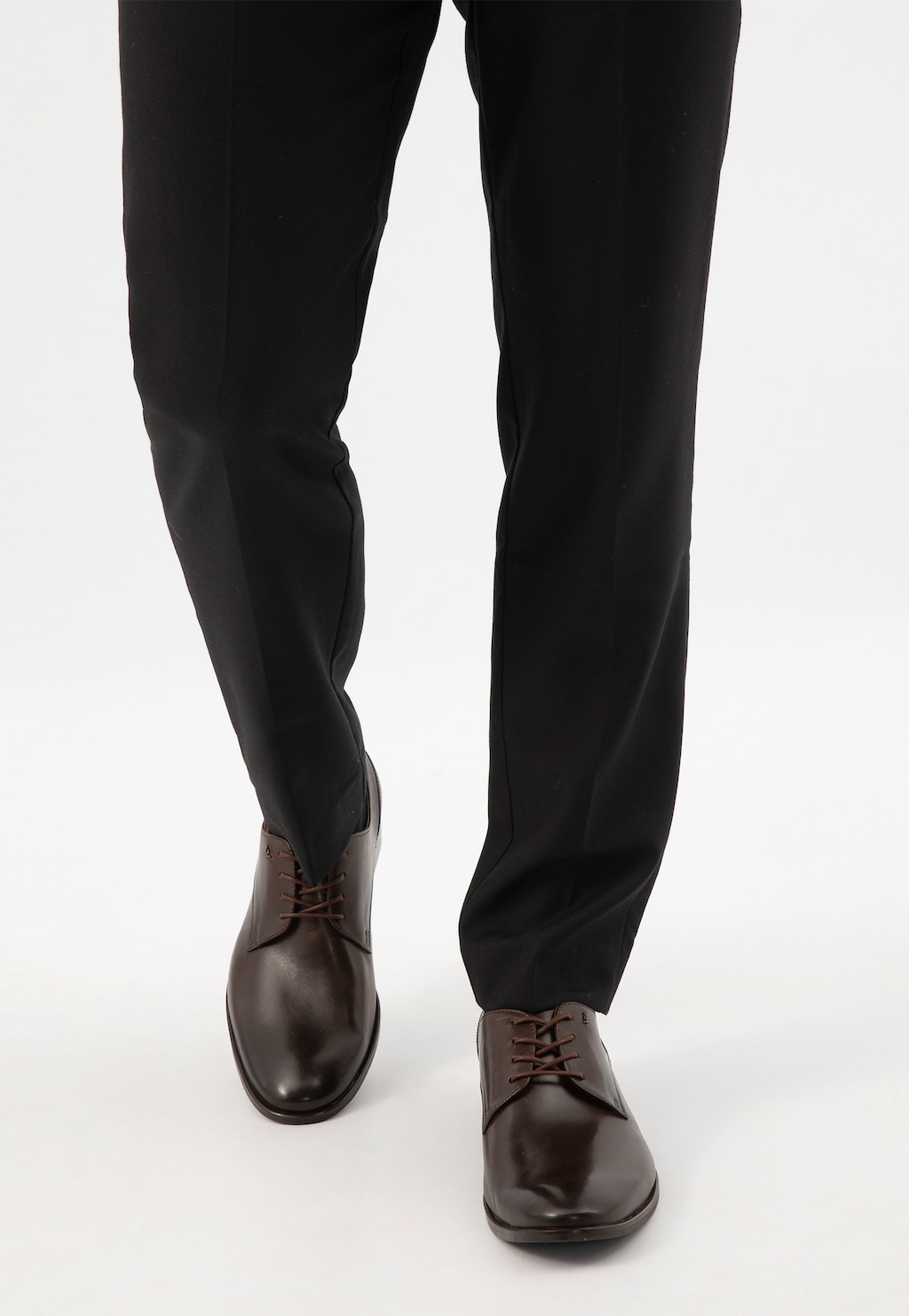 Tmavě hnědé pánské společenské polobotky z lícové kůže 7030-54 Widok 8