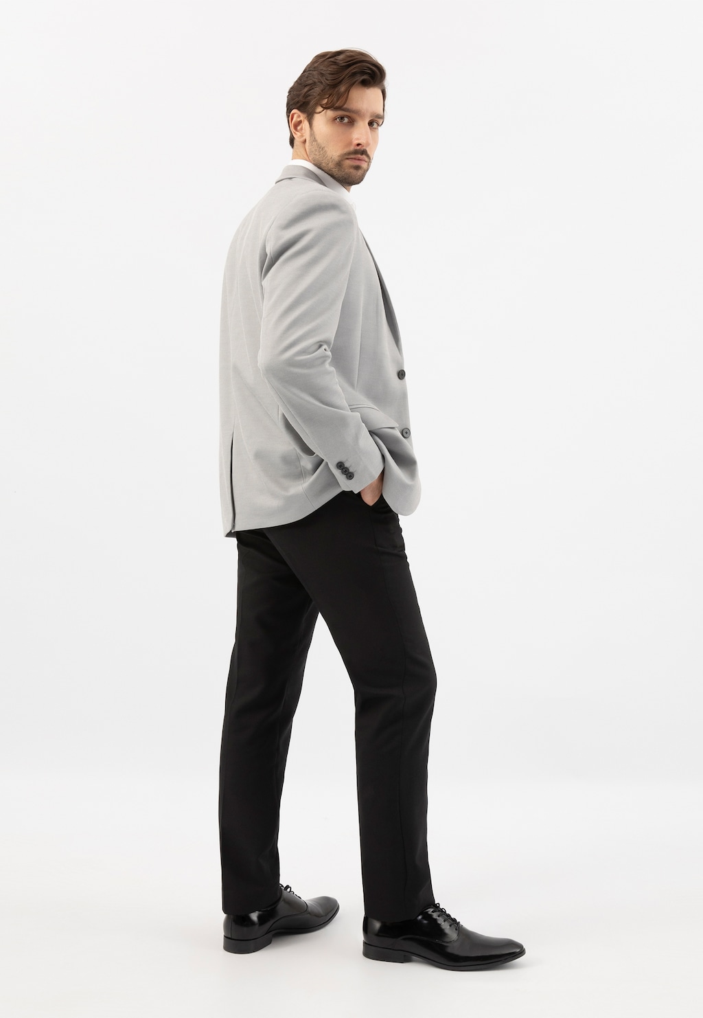 Elegantné čierne kožené poltopánky 10185-51 Widok 8