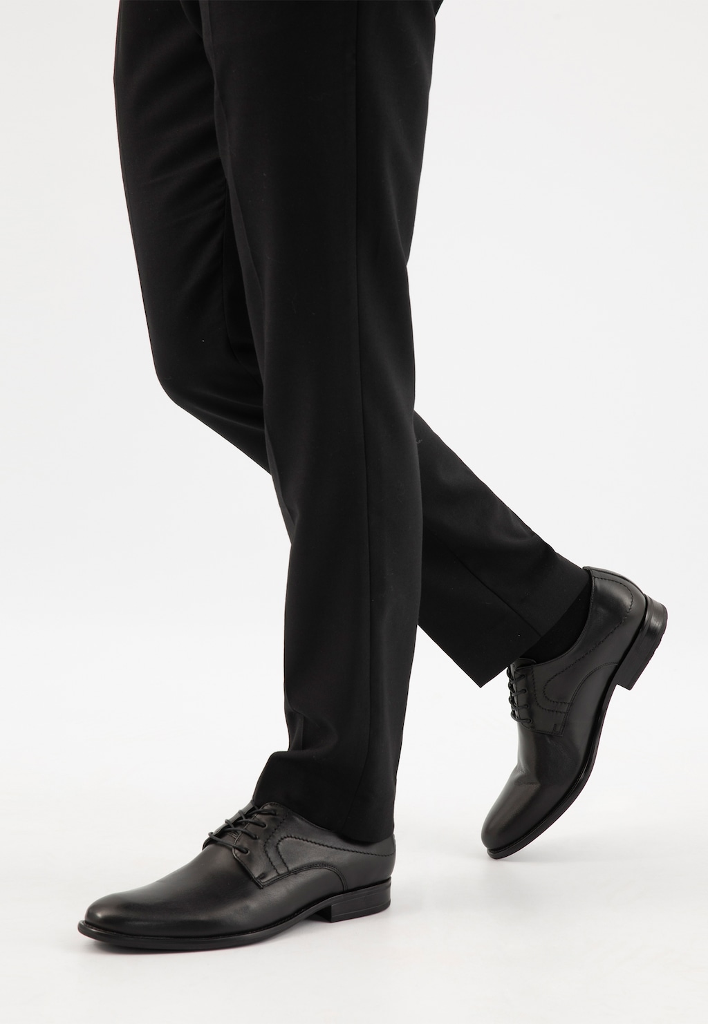 Černé elegantní polobotky pro muže z lícové kůže 10237-51 Widok 7