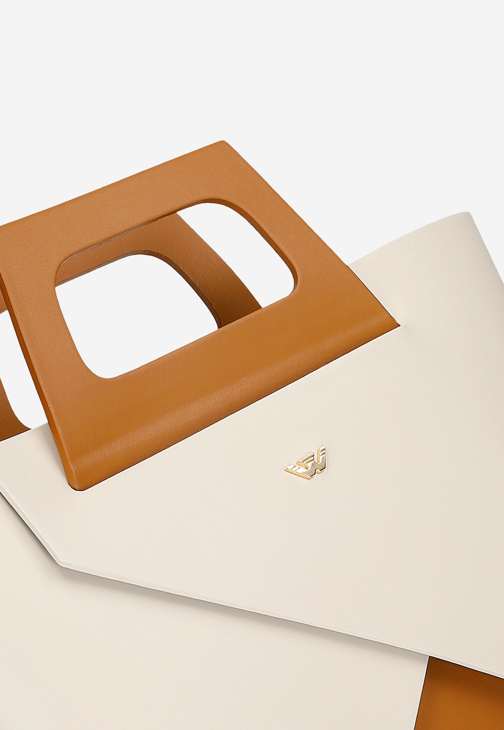 Duży skórzany kuferek damski beżowo-brązowy 80128-54 Widok 8