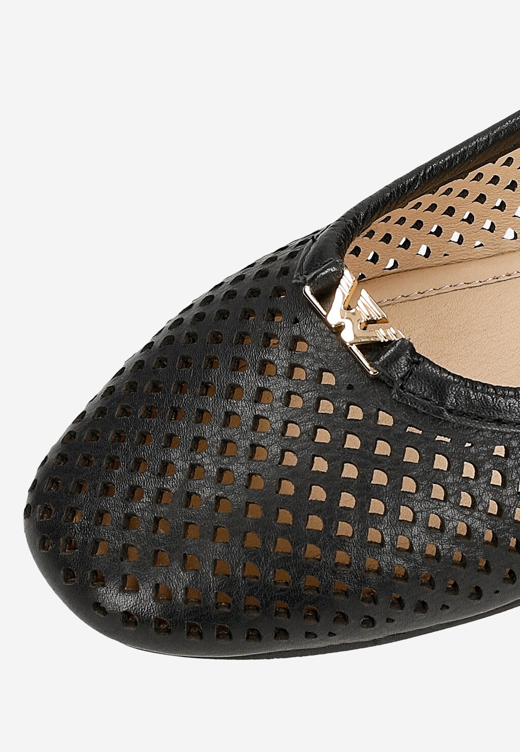 Černé perforované dámské balerínky z kůže 44056-51 Widok 7