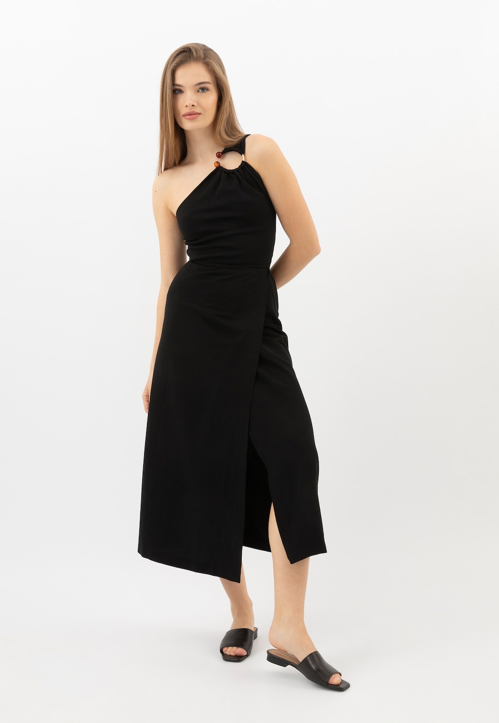 Czarne klasyczne klapki damskie ze skóry licowej 74150-51 Widok 1