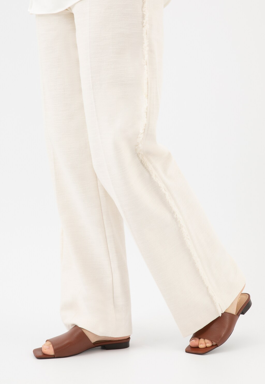 Hnědé žabky z lícové kůže 74150-53 Widok 7