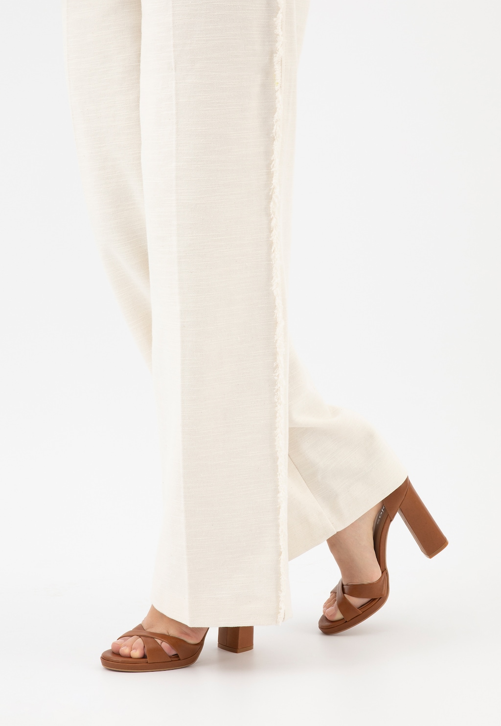 Hnědé dámské sandály na vysokém sloupku 76220-53 Widok 8