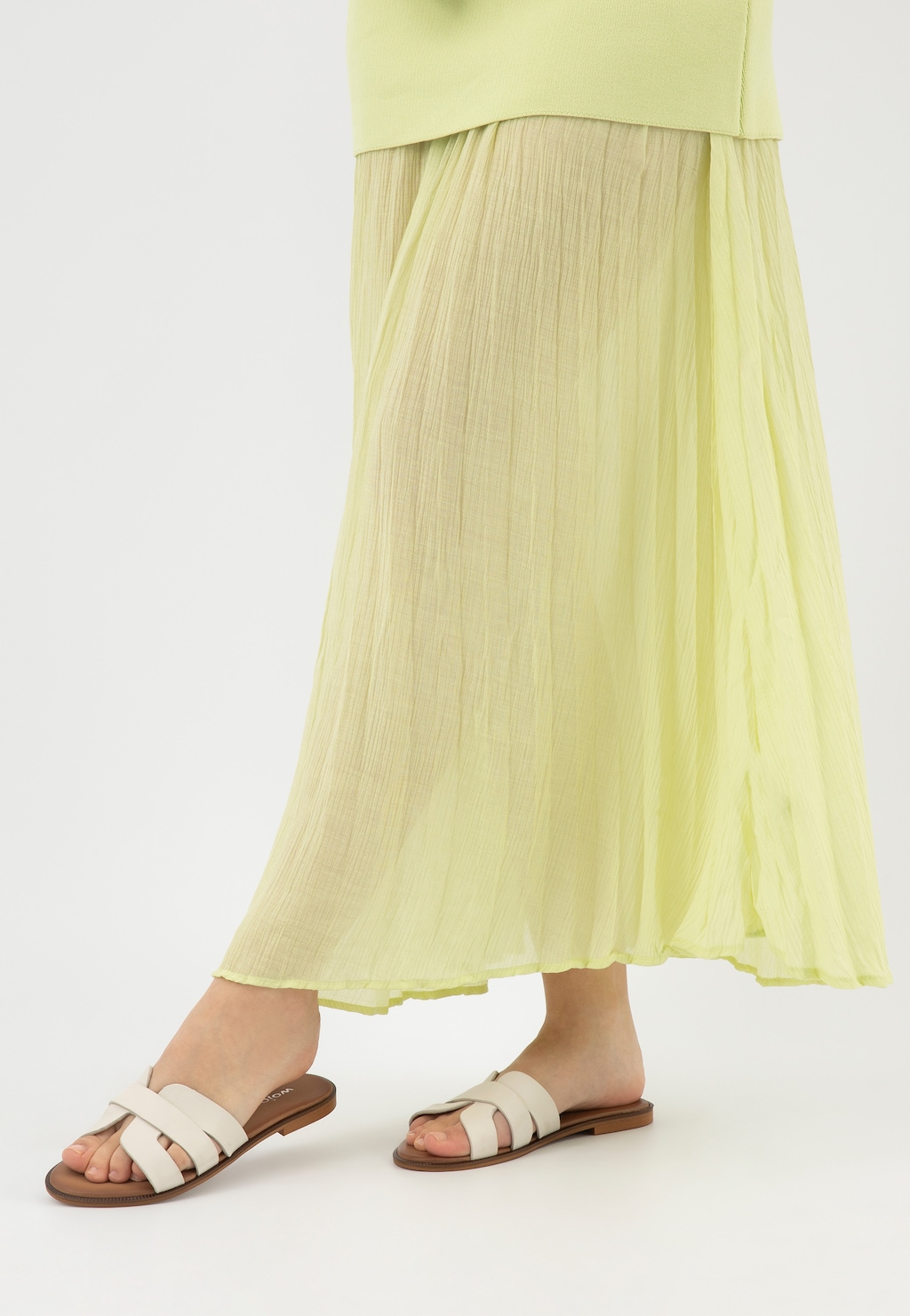 Béžové dámské pantofle z lícové kůže 74141-54 Widok 8