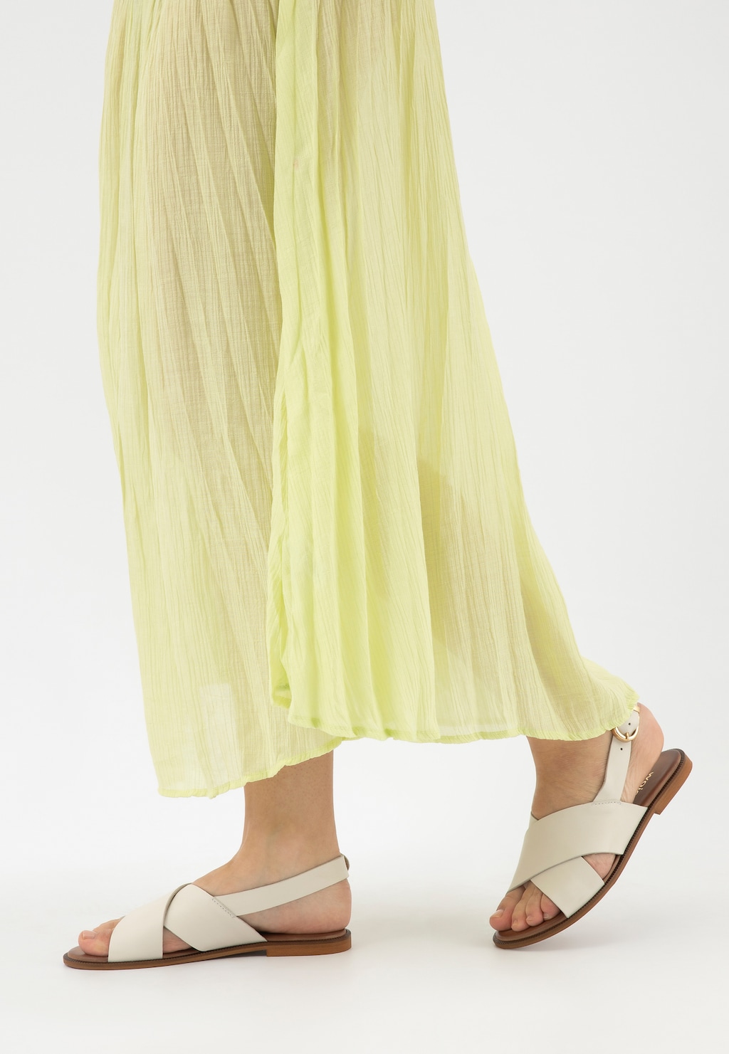 Béžové kožené sandály z lícové kůže 76071-54 Widok 7