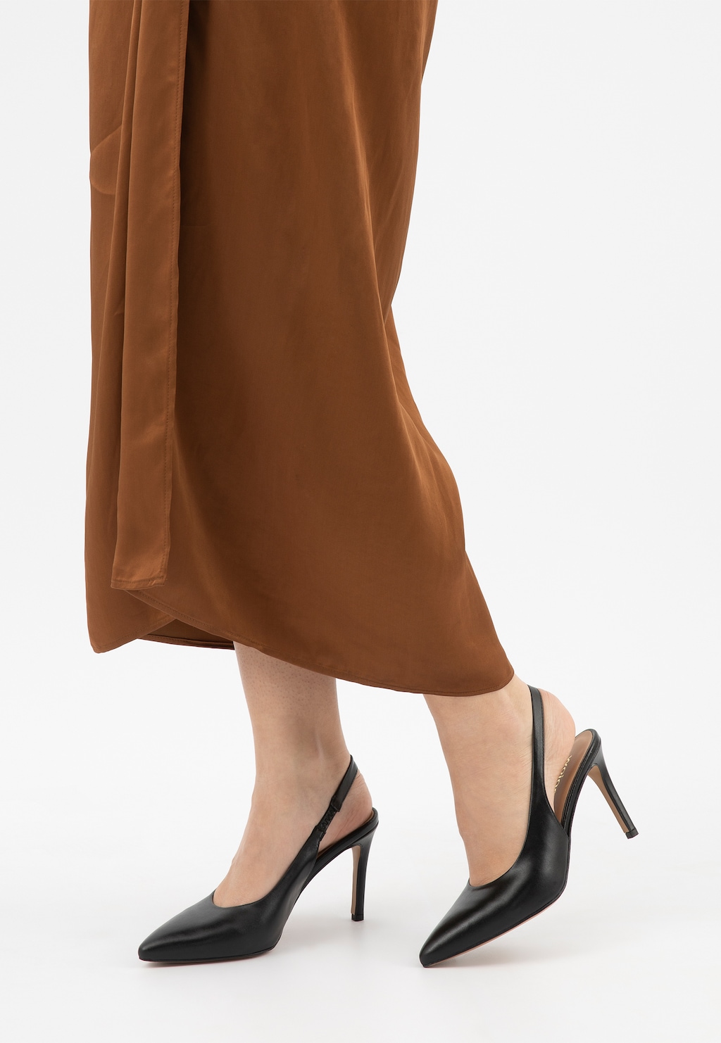 Černé dámské lodičky na vysokém podpatku s otevřenou patou 35165-51 Widok 8