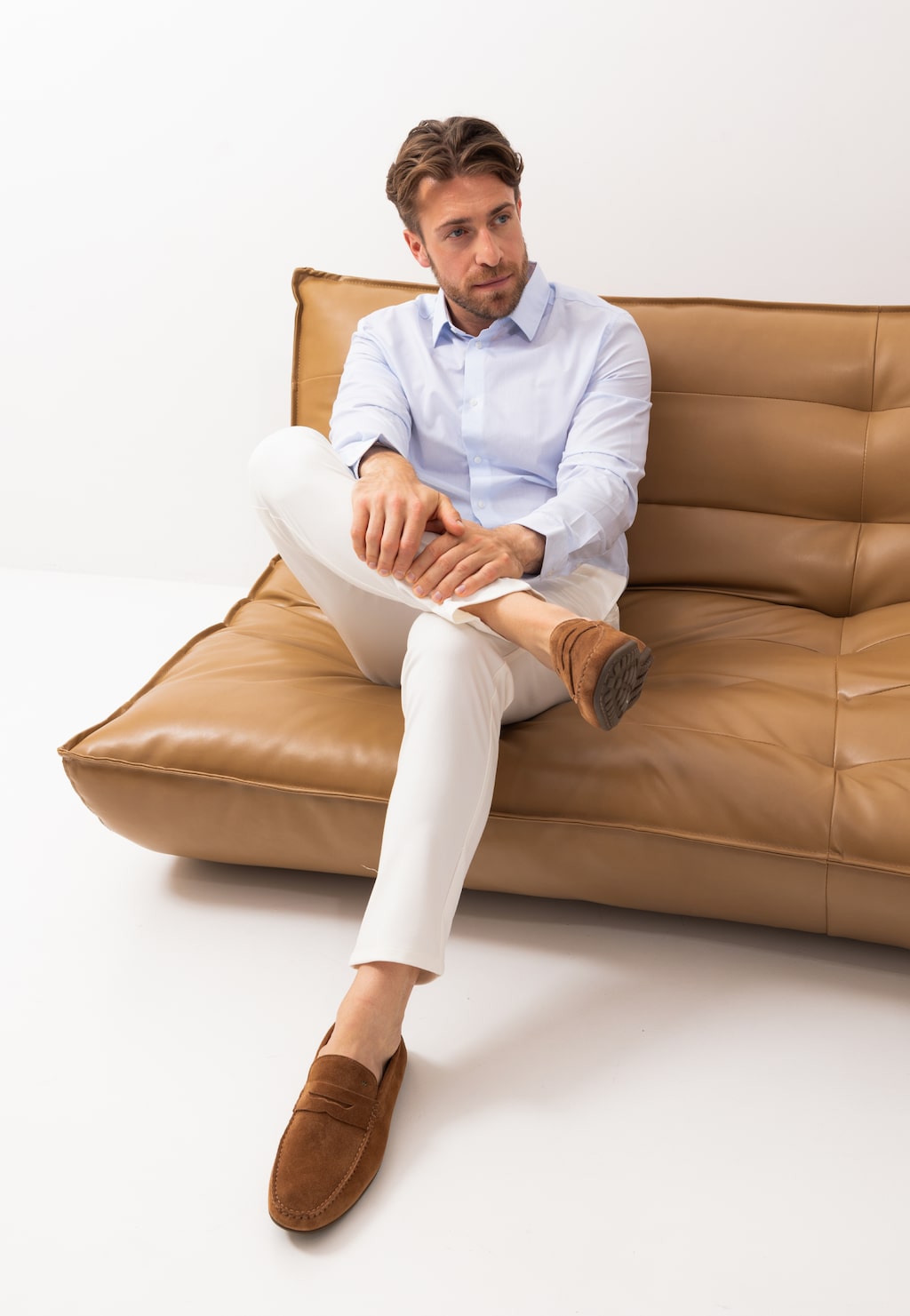 Jasnobrązowe półbuty męskie typu mokasyny 10116-64 Widok 1