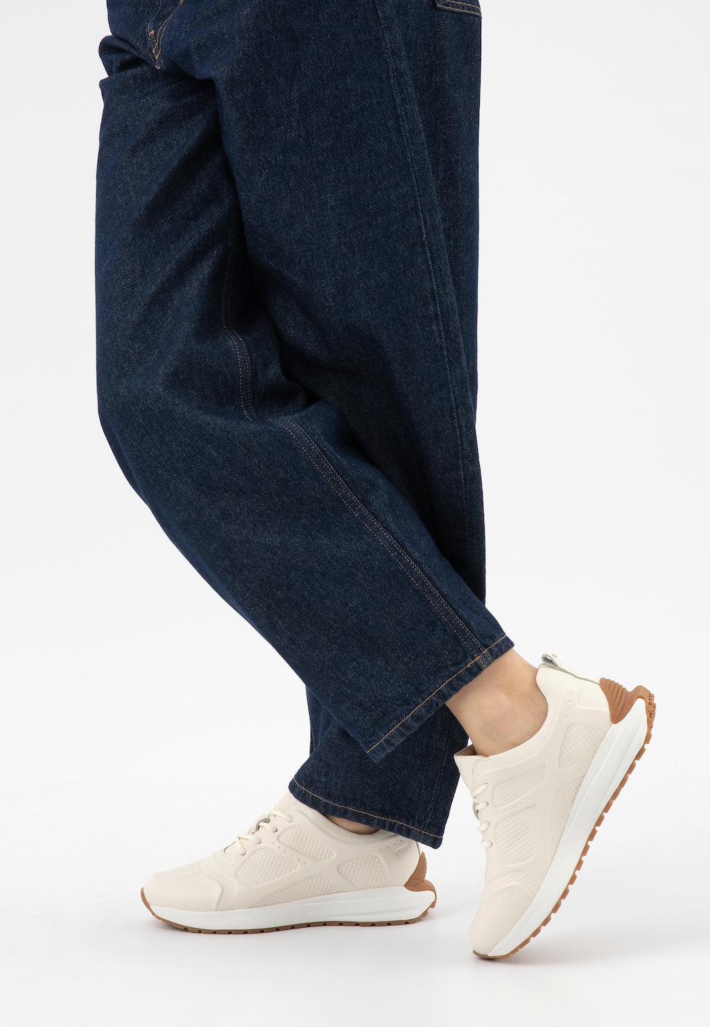 Béžové dámské tenisky s ozdobnými reliéfy 46329-54 Widok 8