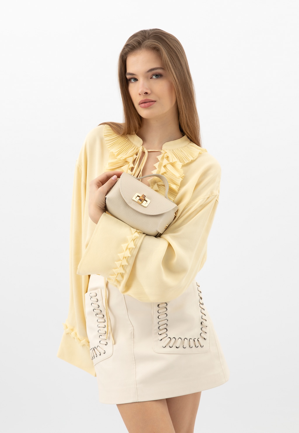 Mała wizytowa torebka ze złotym łańcuchem 80189-54 Widok 1