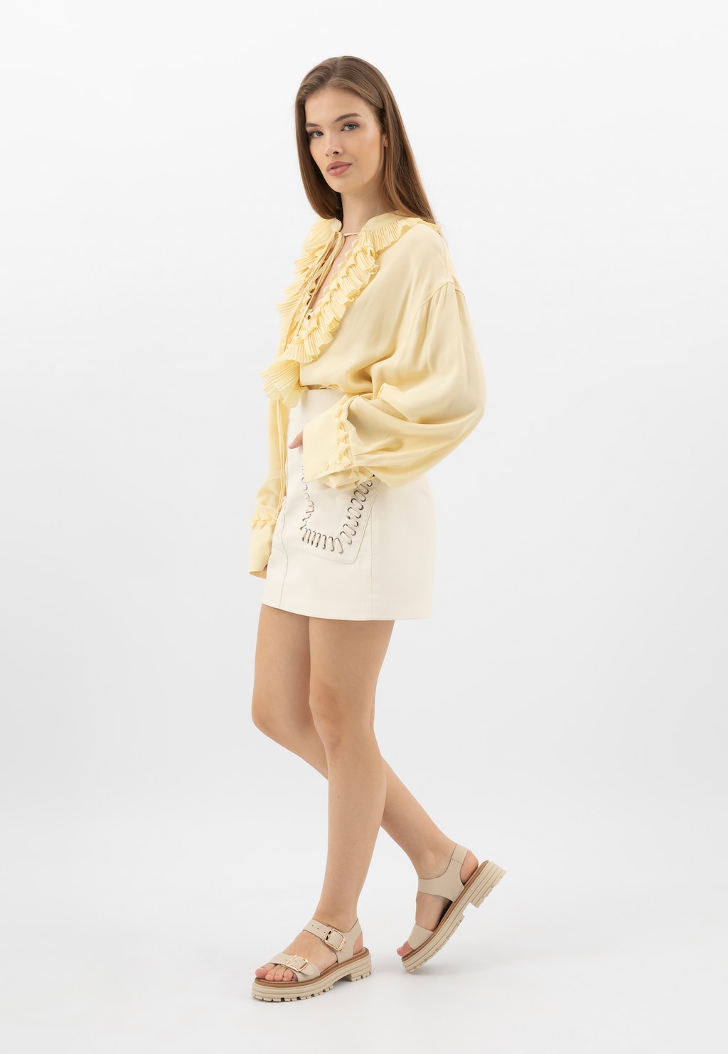 Beżowe sandały na podeszwie z głębokim bieżnikiem 76191-54 Widok 1