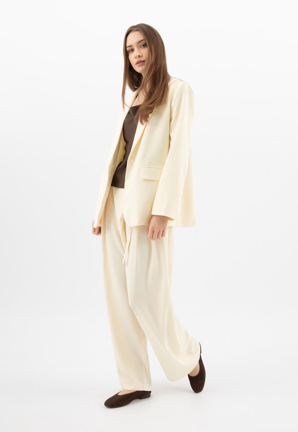 Tmavohnedé dámske balerínky zo semišovej kože 44003-62 Widok 9