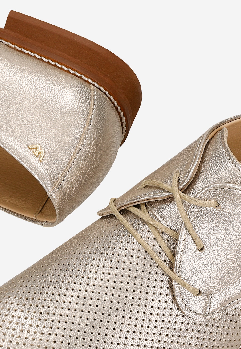 Zlaté kožené oxfordky pre ženy na hnedej podrážke 46342-58 Widok 7