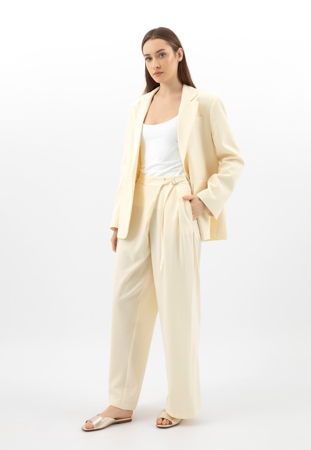 Zlaté dámské pantofle z fóliované lícové kůže 74137-58 Widok 9