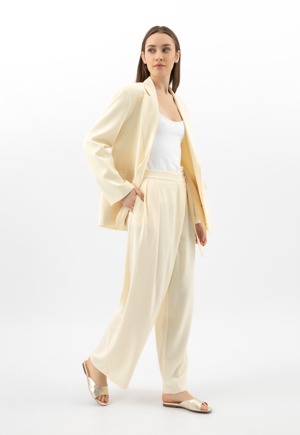 Zlaté dámské pantofle z fóliované lícové kůže 74137-58 Widok 1