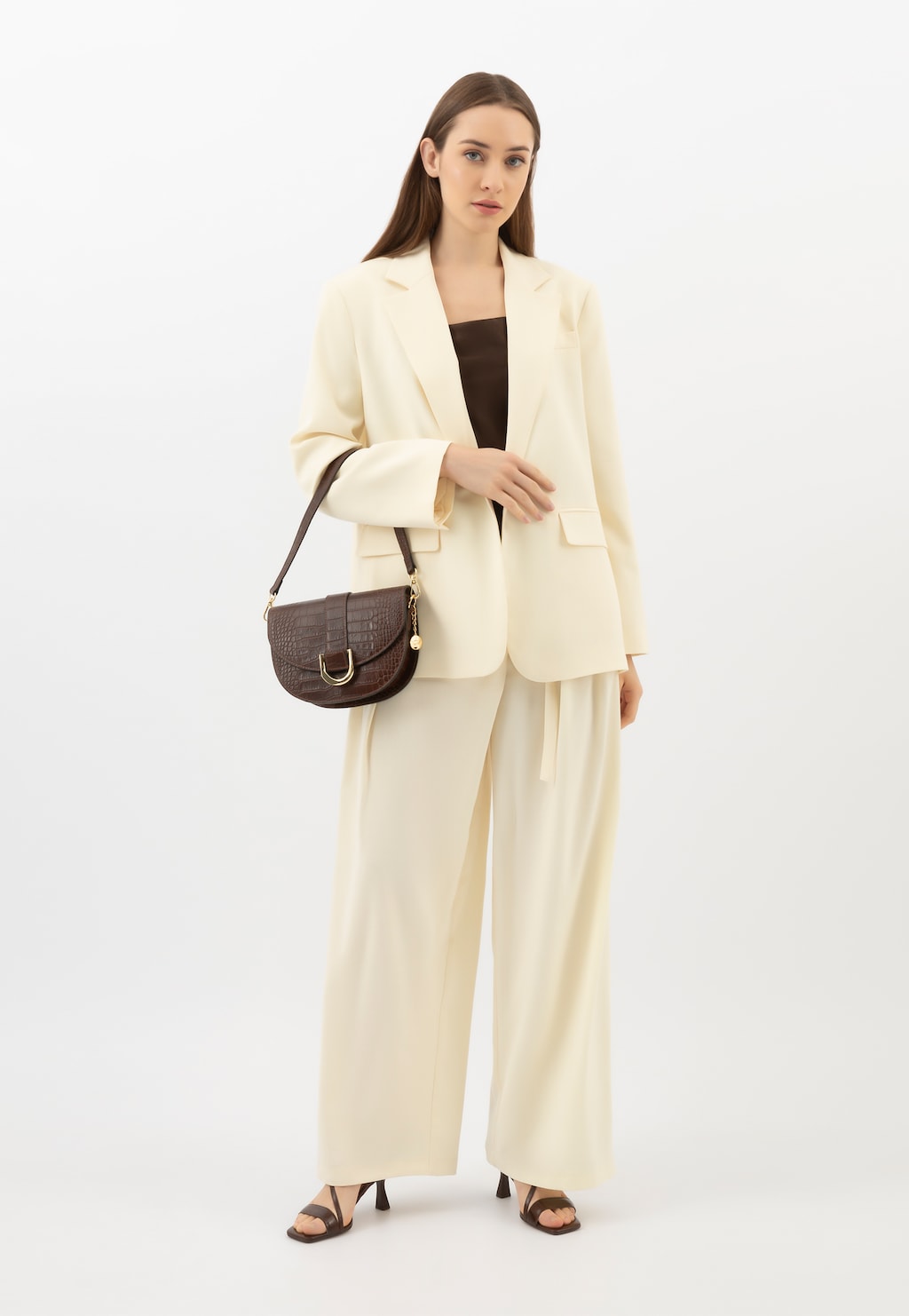 Hnedé lakované dámske sandále s tenkými remienkami 76200-32 Widok 8