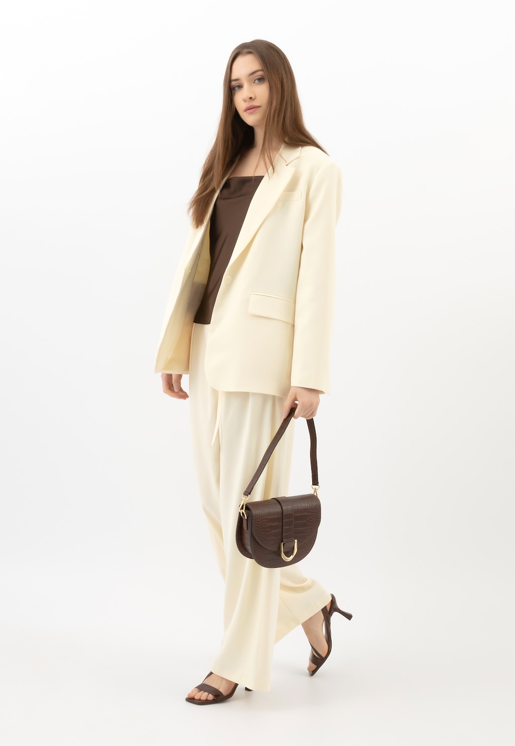 Hnedé lakované dámske sandále s tenkými remienkami 76200-32 Widok 1